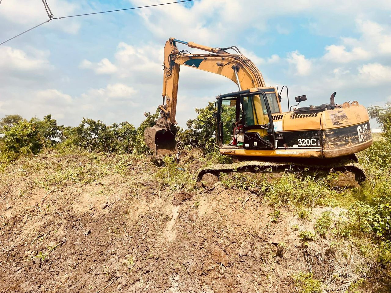 Excavator earthworks